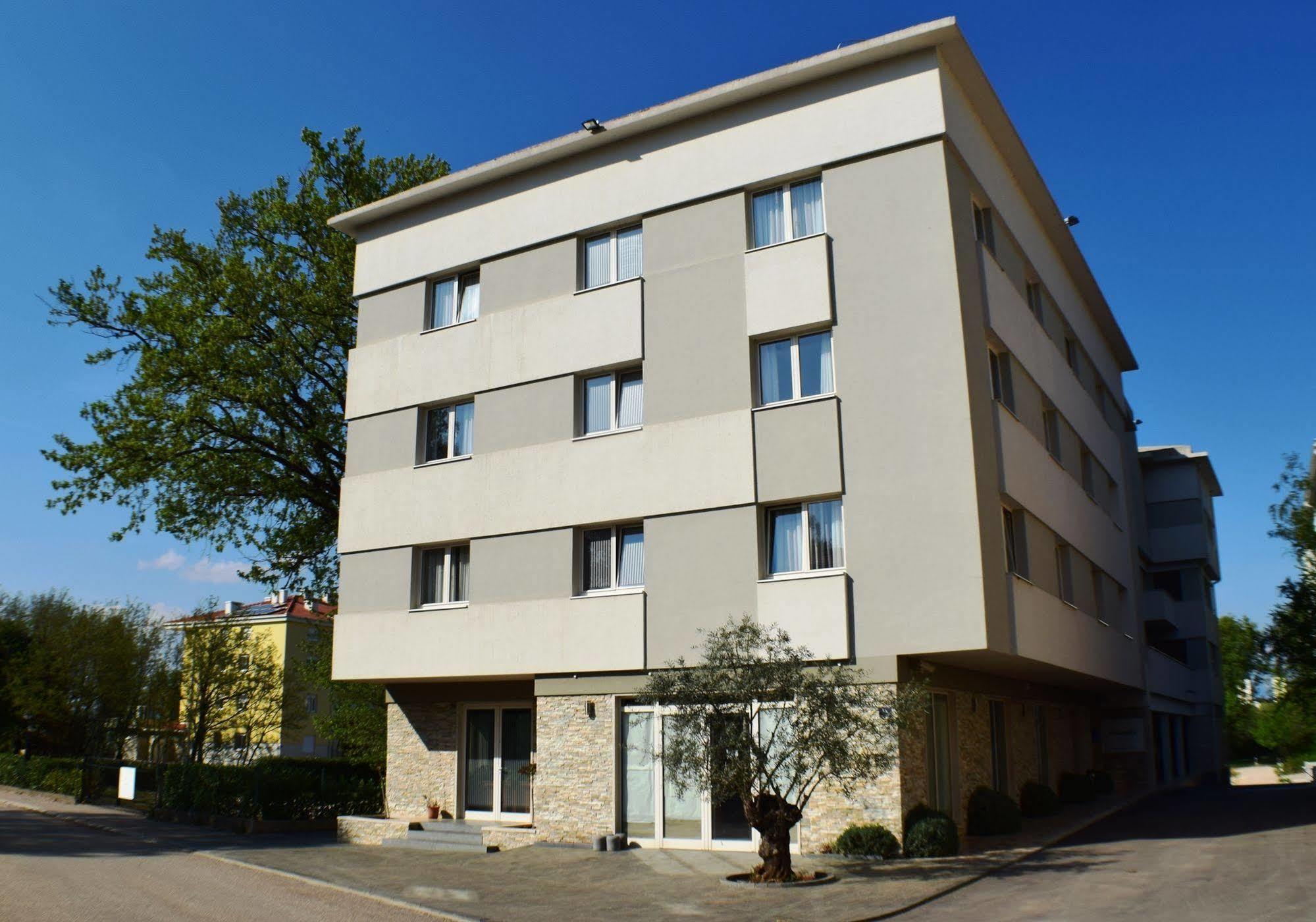 Szálloda Wine Cesarica
